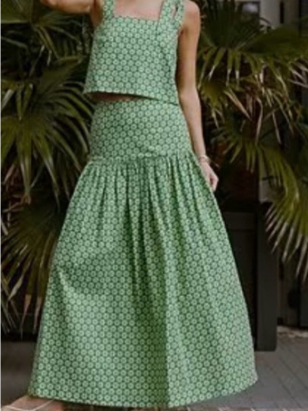 Style by Simkins by Antonio Melani 2 pc Skirt and Crop Top Set NWT